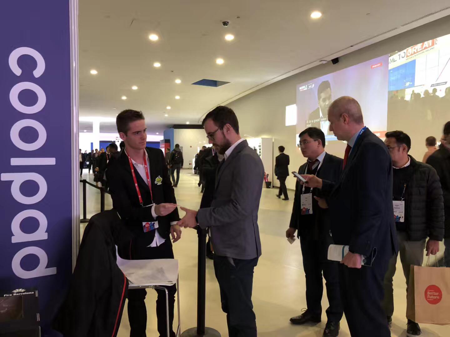 mwc2018智能终端进入拼脸时代,mwc2018完整版