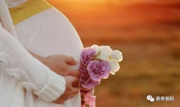 孕妇的早期分泌物什么样才是正常,孕妇早期流出分泌物是怎么回事