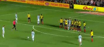 梅西十大经典直接任意球破门,梅西任意球和c罗任意球