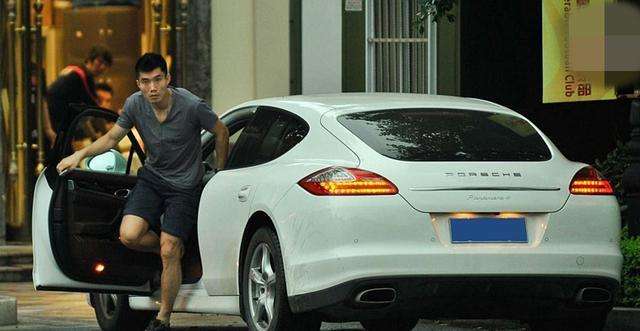 中国足球球员豪车,中国男足10位球员座驾