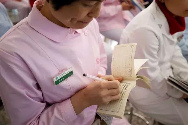 西安西京医院罕见病治疗中心,西安中医脑病医院渐冻症科