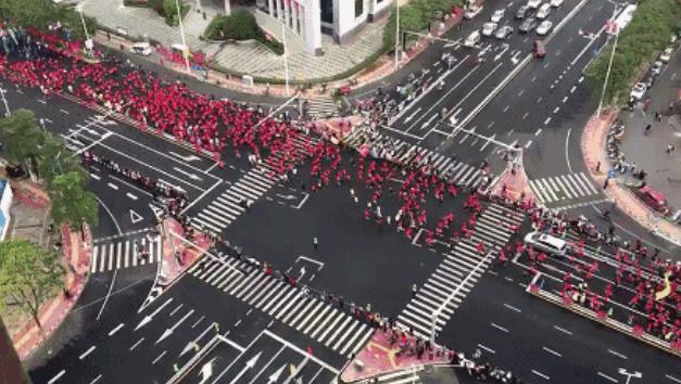 9岁小孩挑战马拉松,马拉松9岁小朋友