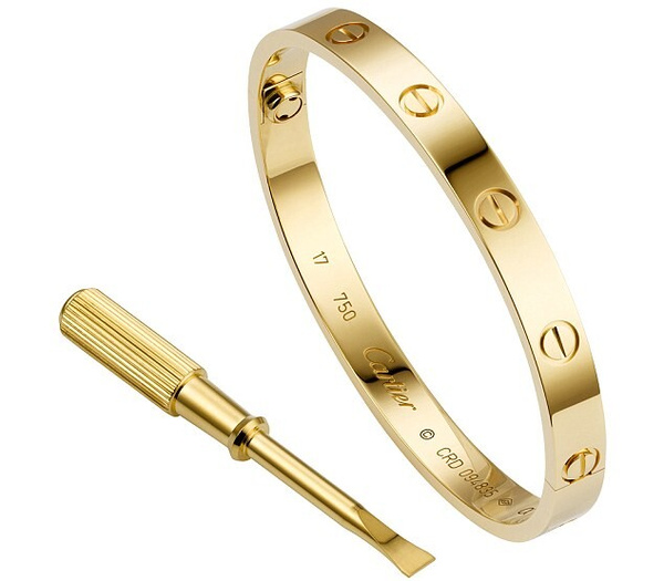 具有复古元素的现代首饰,回归专属首饰