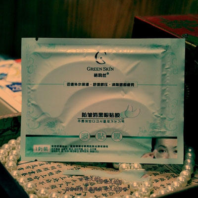 怎样辨别女生的化妆品,怎样鉴别一个好的化妆品