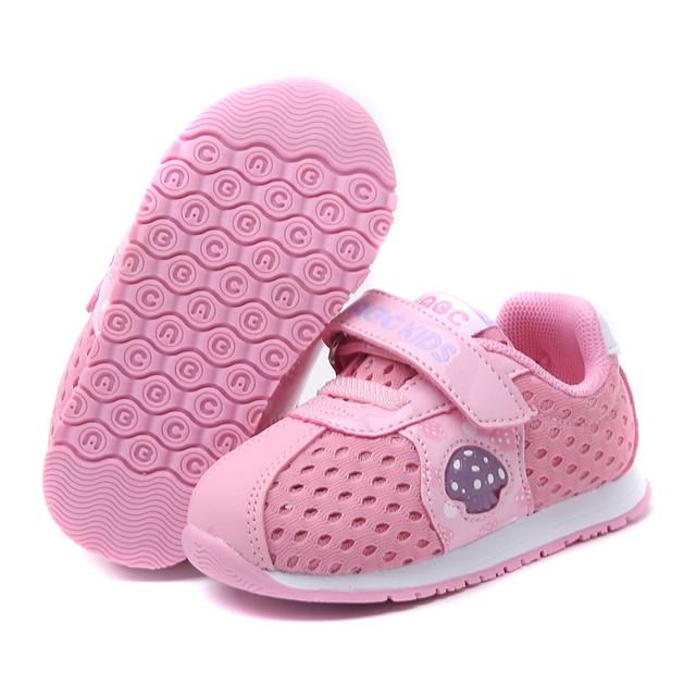 宝宝穿鞋知识,宝宝穿鞋一定要选贵的吗