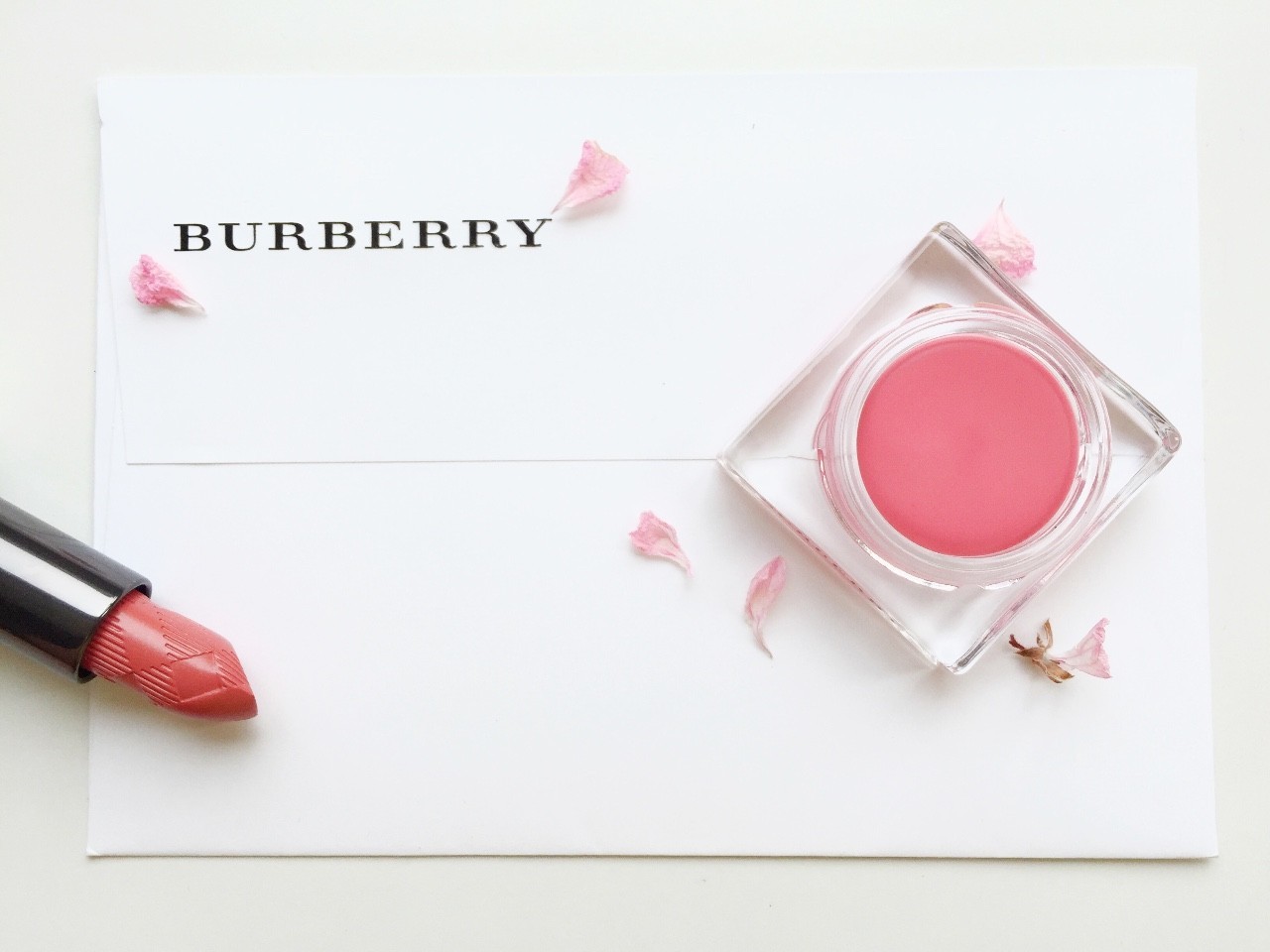 如果你爱我请把我的照片还给我,如果你爱我就请把我的心还给我