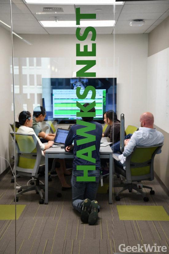 海滨景观，绿色环境，桌式足球机，带你探秘团购鼻祖Groupon全新的西雅图谷办公室