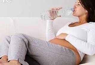 伊能静产后发福,伊能静产女后浮肿