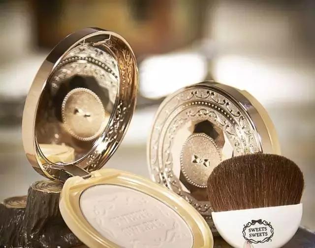 便宜到飞起的开架彩妆！谁跟我先批发一车回来？