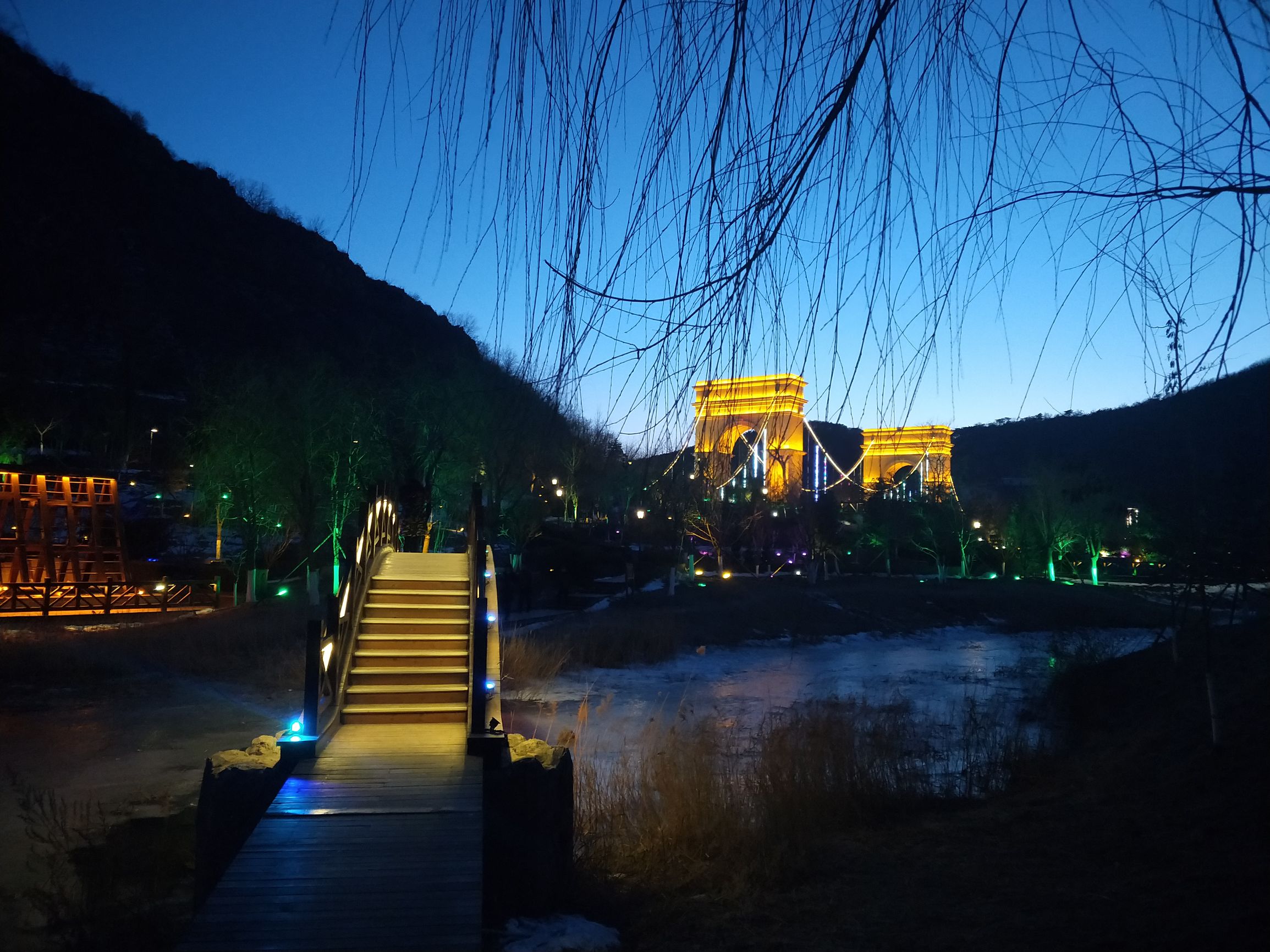 冬天大连西郊森林公园,大连公园夜晚推荐