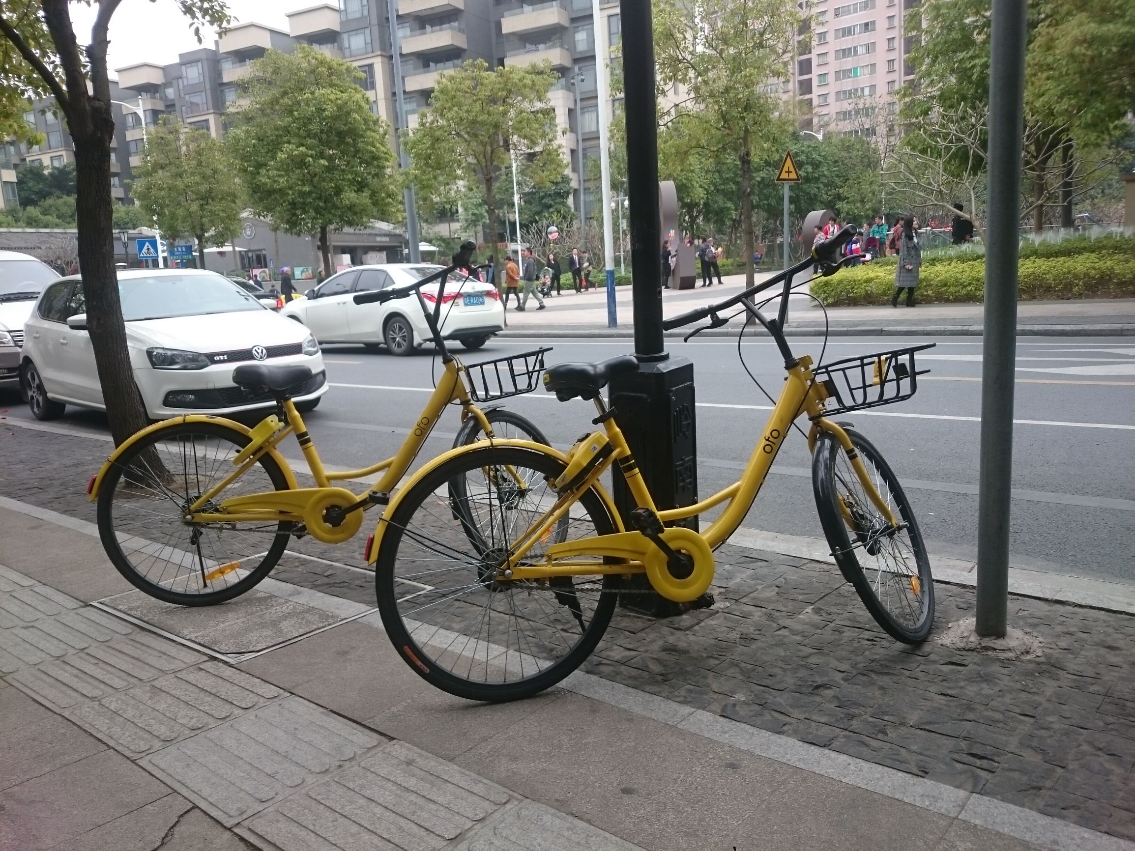 索尼xperiaz1i,索尼xperiaz1最新消息