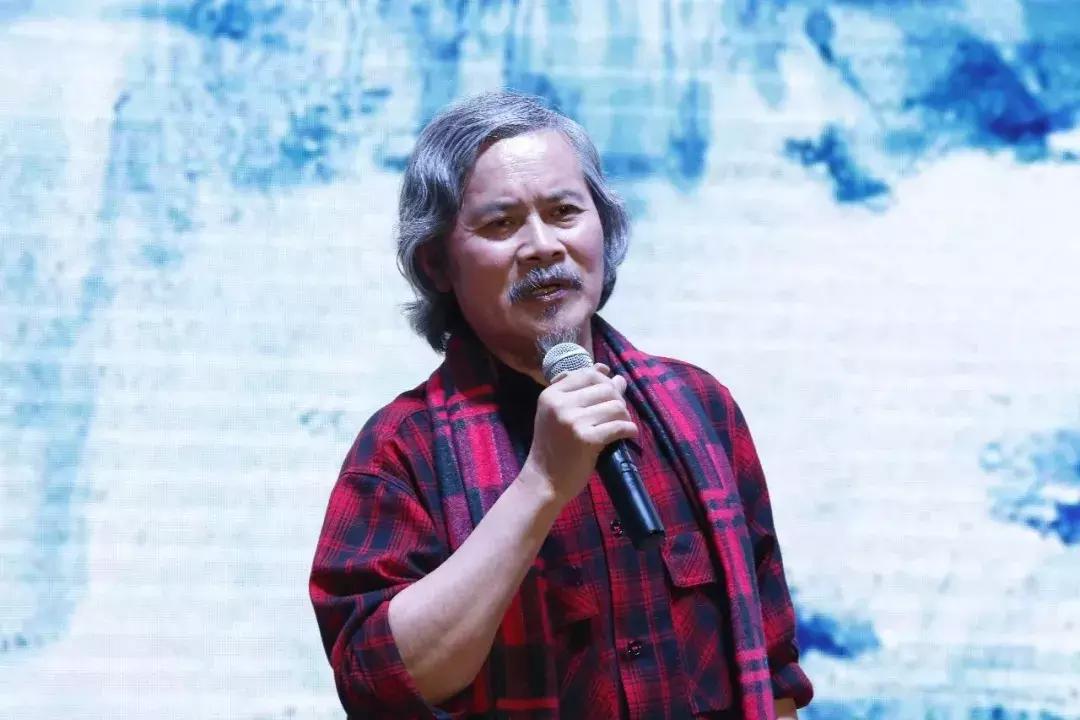 一场普通年会，惊动了中国家装之父余工*飞机打**来回助阵！