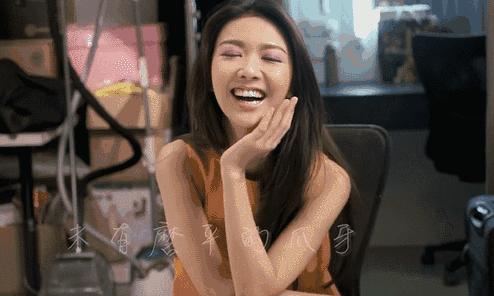 37岁的F小姐出道15年,不管怎么努力就是不红