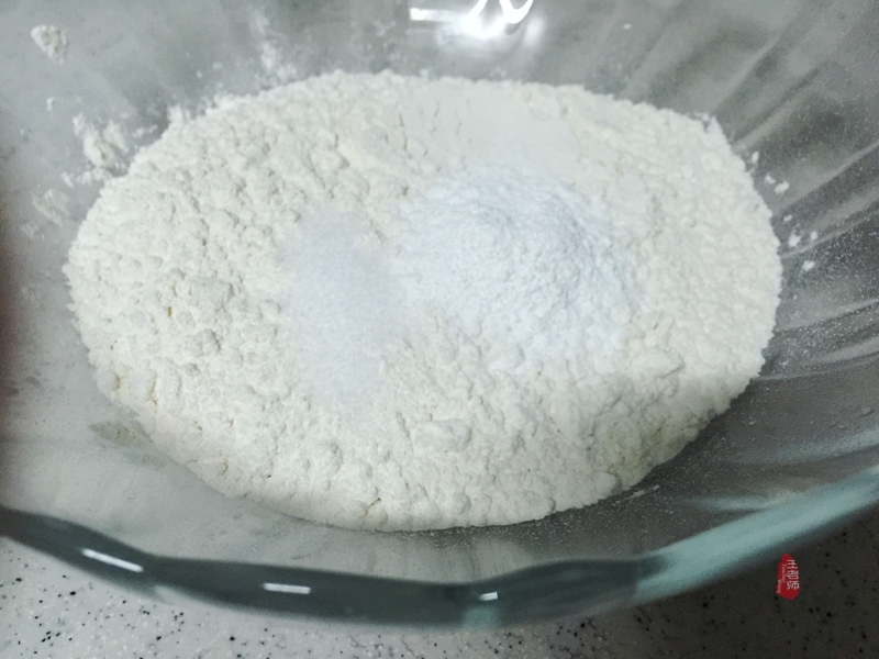 怎样炸出来的油条又软又好吃,奶香油条香酥蓬松的做法非油炸