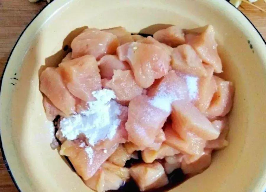 沉迷撸串不能自拔？有了皇后锅自己在家也能做