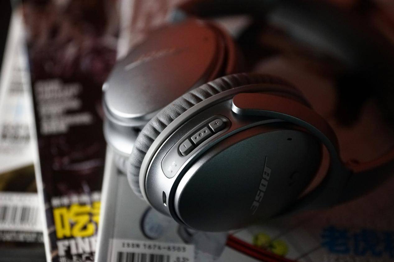 boseqc35二代耳机更新意义,出差带着耳机