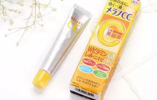 23年烂大街的十款鞋,2021年最烂大街的三款手机