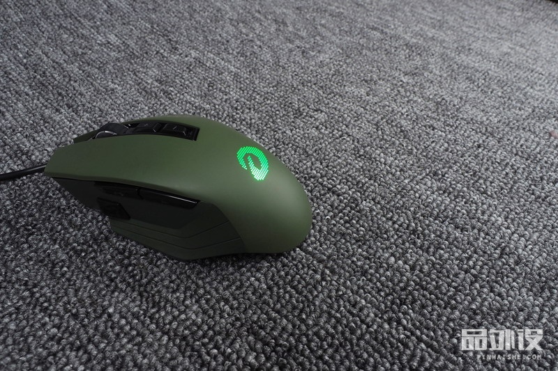 达尔优牧马人em915鼠标拆解,达尔优em915黑色裂纹版游戏鼠标