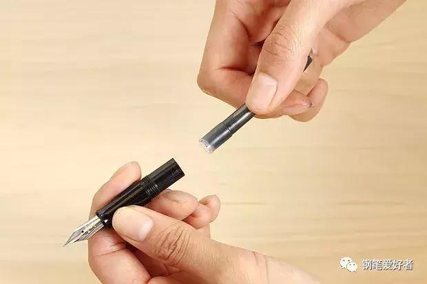 明尖钢笔笔尖调整,钢笔更换笔尖小技巧图解