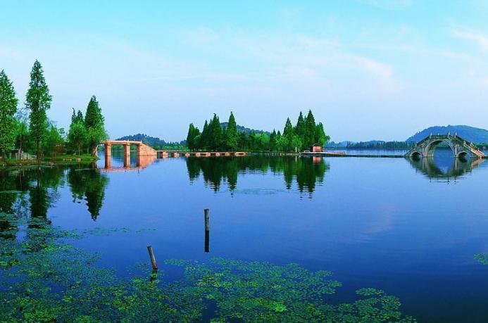 鉴湖黄酒六年陈价格,鉴湖黄酒是不是很好的黄酒