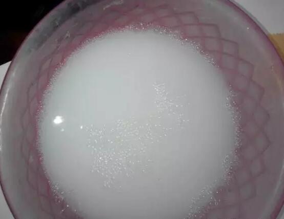 被502胶水粘住的指甲怎么解除,502胶水把手黏住咋弄开