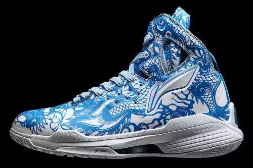 越来越贵的李宁终于跌落神坛,李宁音速9值不值得买