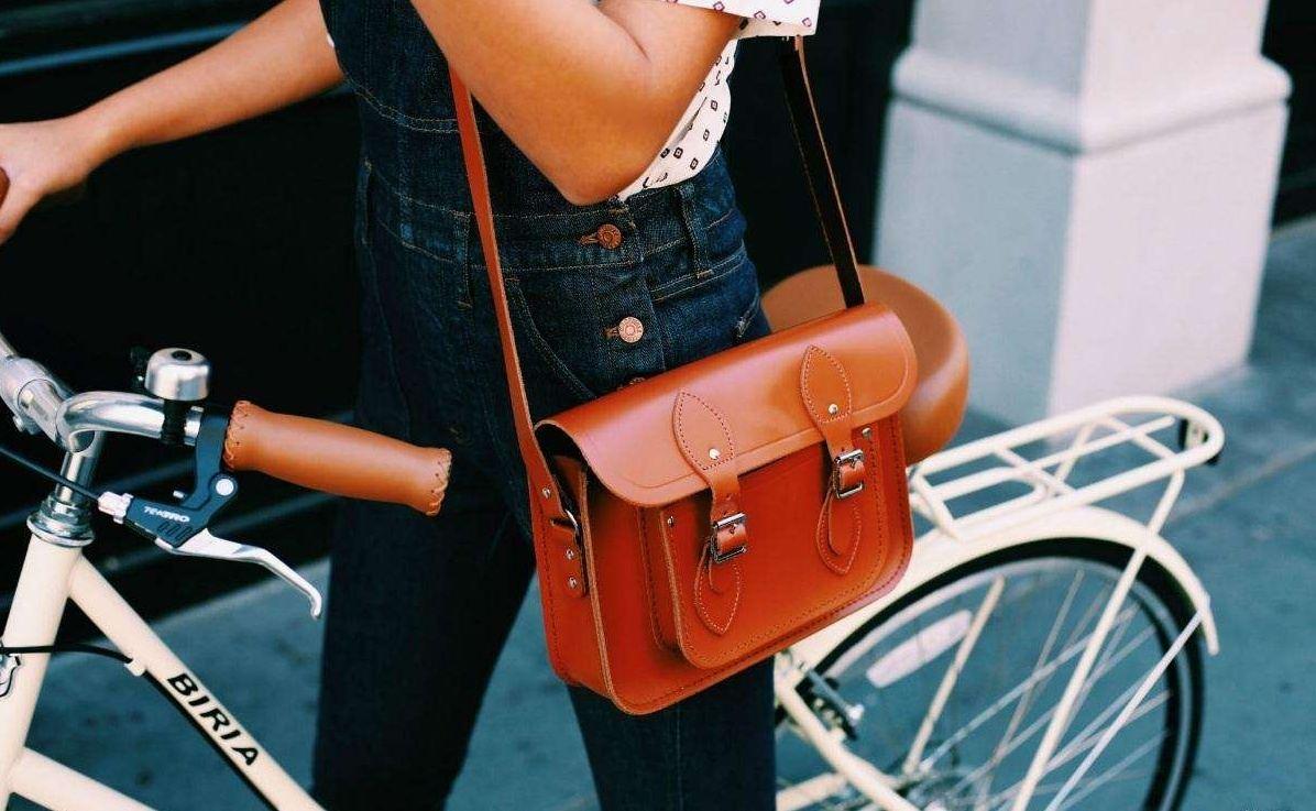 想买一个大牌的包包推荐哪个款,好看又实用的包包有哪几款