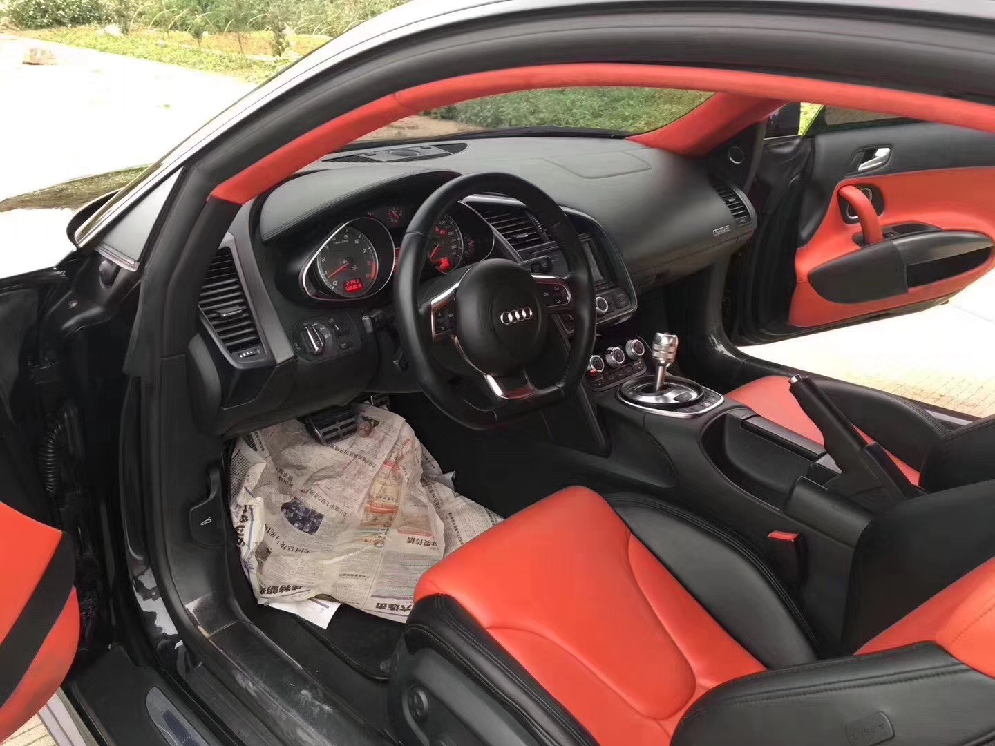 有一台奥迪r8是什么体验,14款r8撩妹