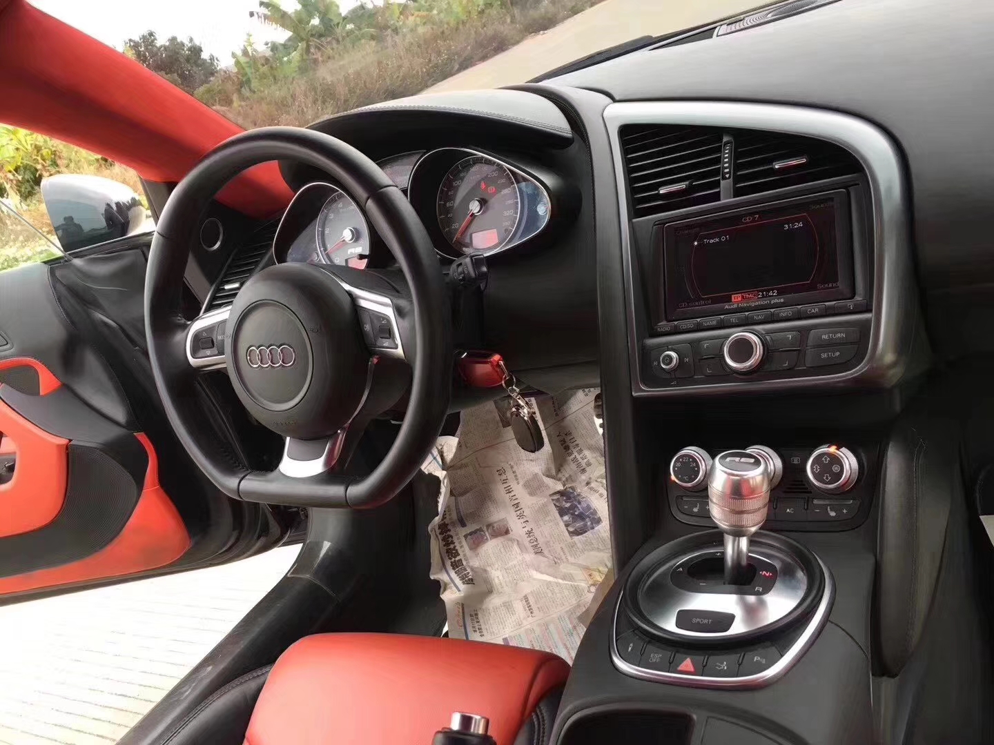 有一台奥迪r8是什么体验,14款r8撩妹