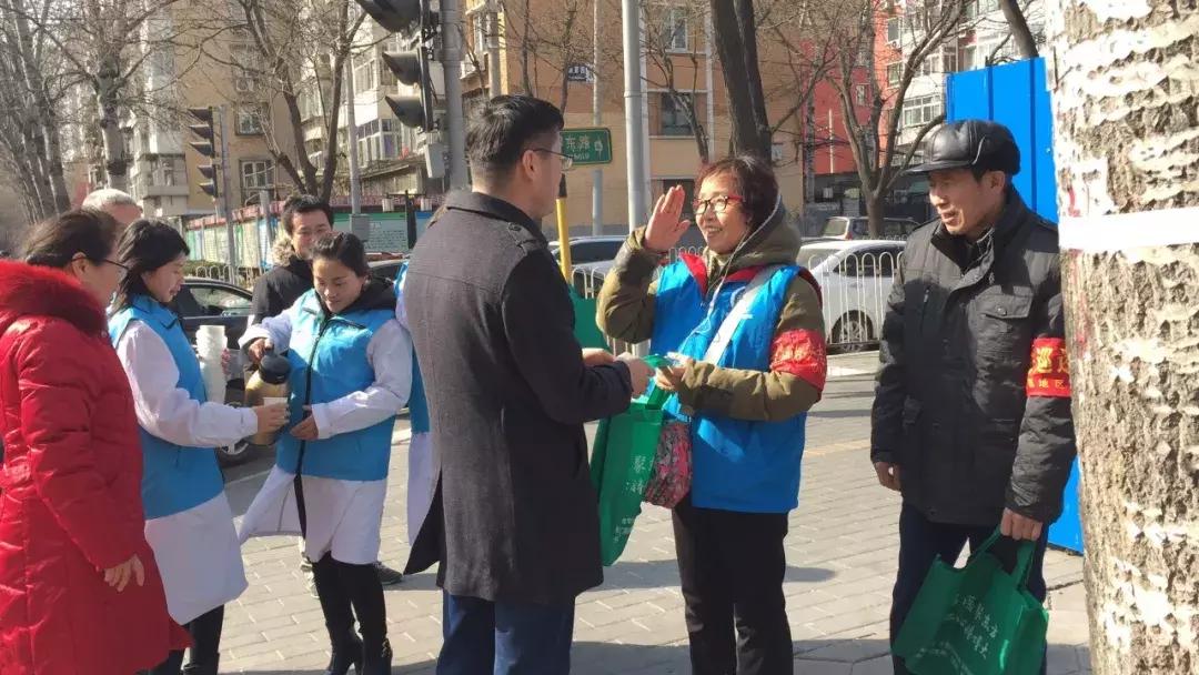 领略东方博大医院新时代“天使志愿者”的“红海行动”