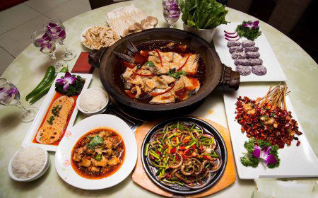 第一美食石锅鱼,衢州美食传奇石锅鱼