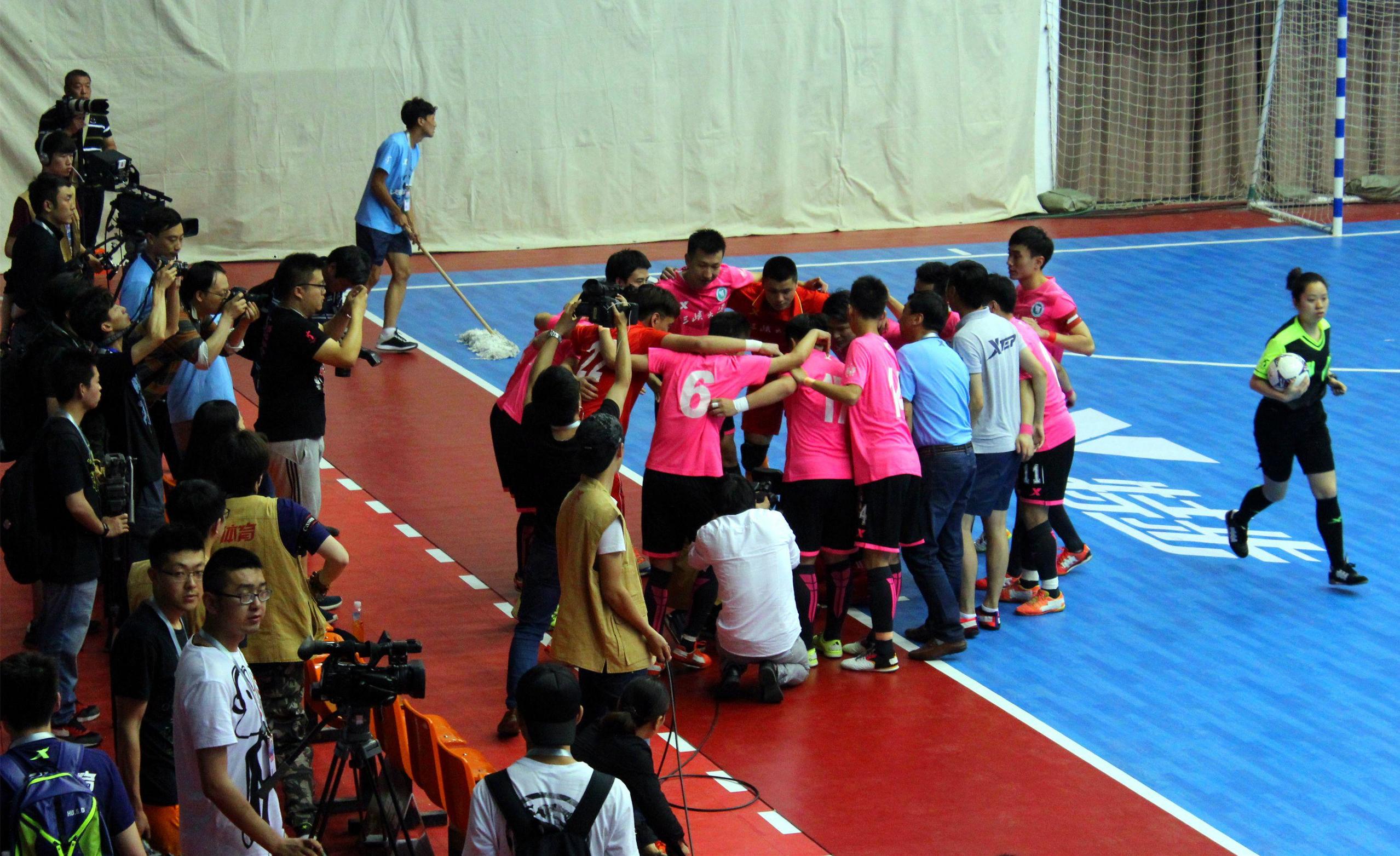 特步中国大学生,特步大学生五人制足球