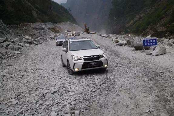 自成一派原创视频,2016款2.0斯巴鲁森林人评测