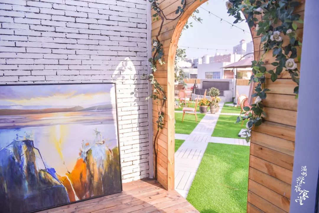 任性！温州海归美女辞职爆改破厂房，建露天解忧咖啡馆！