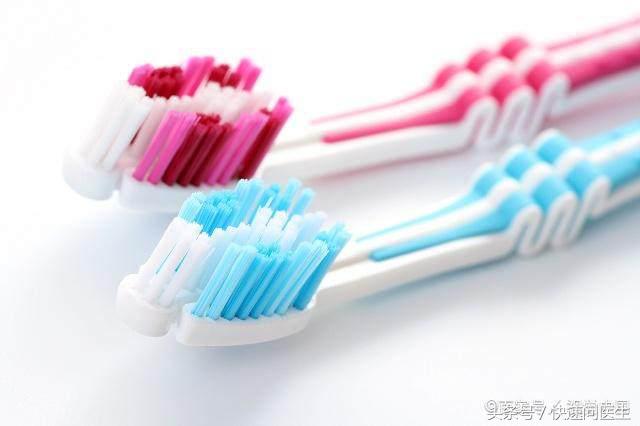 牙齿变白最有效的方法学生党,去口臭口气清新黄牙变白的小方法