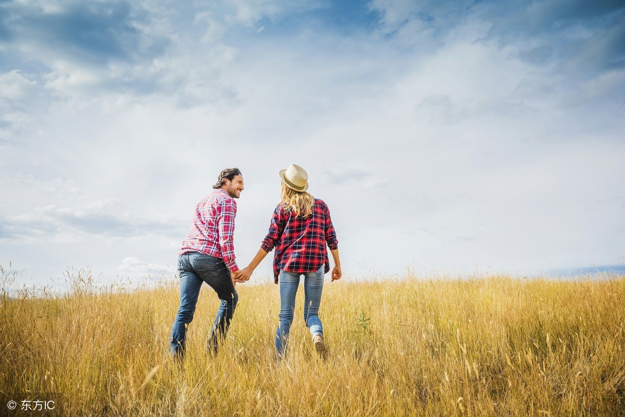 女朋友特别有钱怎么办,女朋友家里特别有钱但我学历高