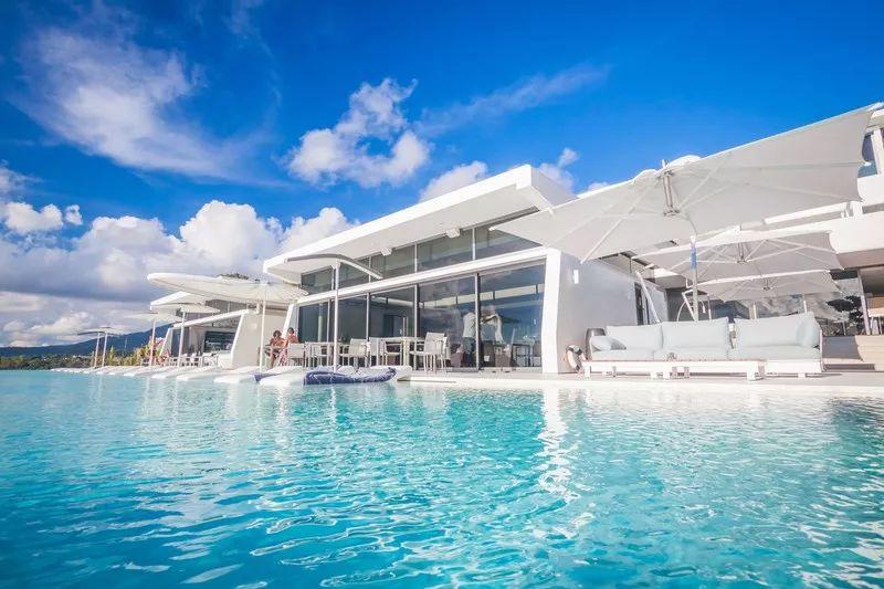 普吉岛出门就是海滩的酒店,家庭旅游普吉岛酒店哪家好