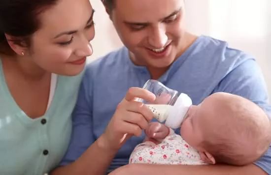 吃不到母乳有什么影响,宝宝吃不到后奶会长体重吗