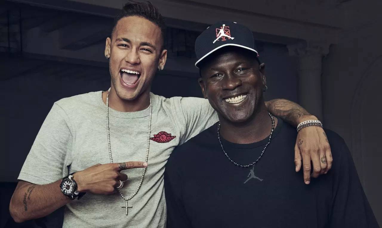 内马尔比贝利厉害吗,内马尔比贝克汉姆还帅