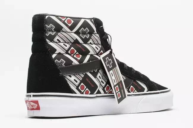 球鞋的夜光底,adidasyeezyboost750gum