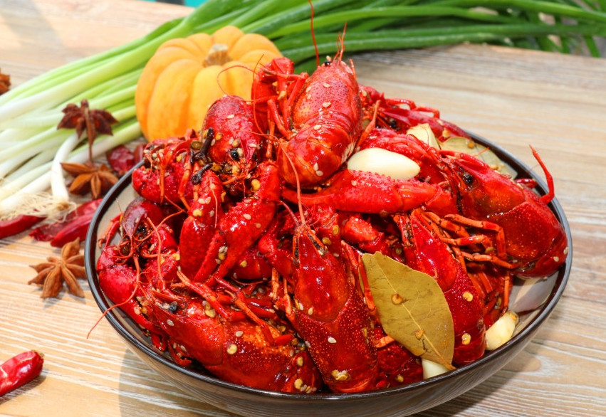 越难剥越美味，皮皮虾VS小龙虾！