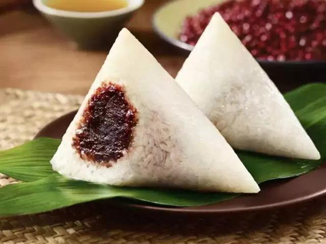 没有套路,很真诚,苏宁球员看望小朋友,阿兰划龙舟