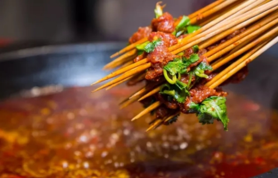重庆串串火爆探店,重庆有哪些火爆的串串店