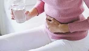 消除胃结石选苏打水还是可乐,什么情况的胃结石不能用可乐治疗