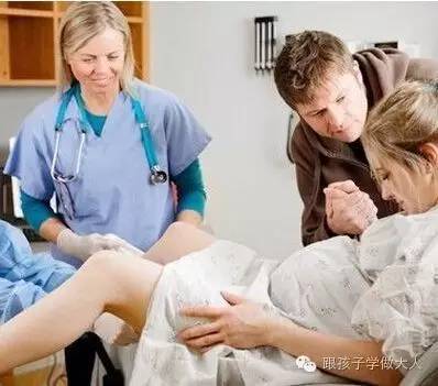 宫缩见红破水的知识,宫缩见红是什么样