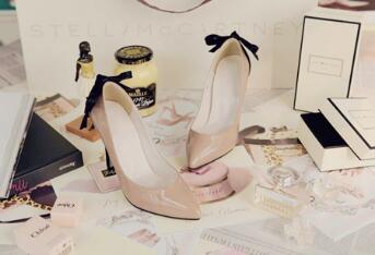 怎么穿高跟鞋显腿细长视频,超长版高跟鞋怎么穿才好看