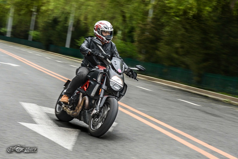 2019款杜卡迪大魔鬼diavel,2021款杜卡迪diavel评测