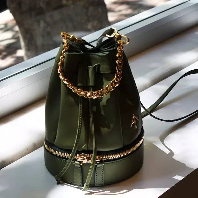 小众和大牌包哪个好用 (好看不贵的小众包实力种草)