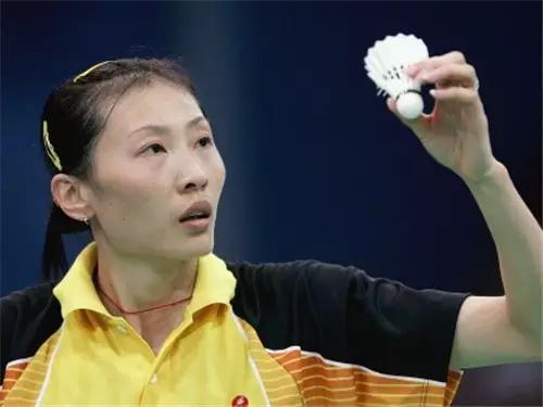 打好羽毛球的技巧和方法,打好羽毛球技巧
