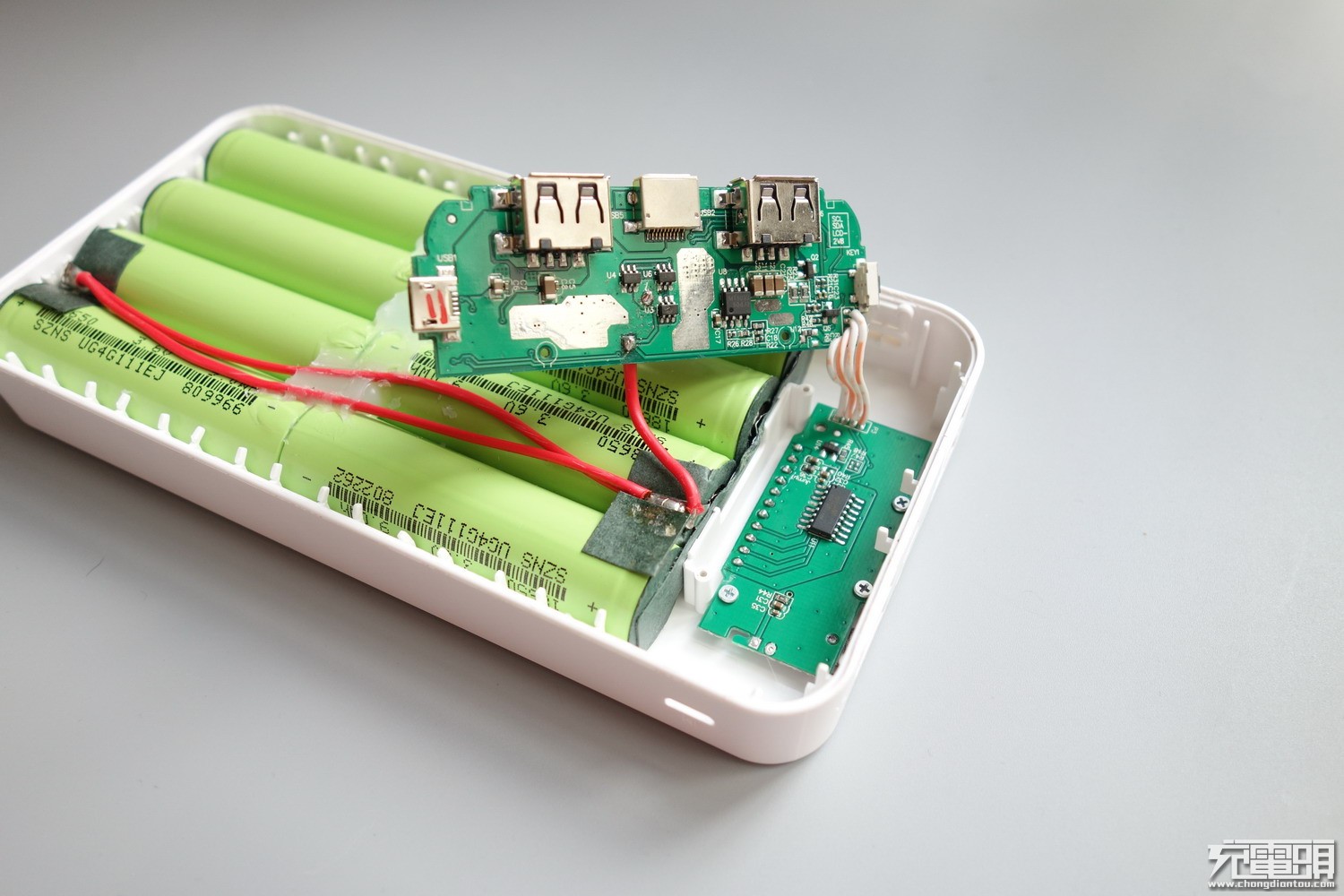 羽博充电宝s20,羽博移动电源20000毫安咋样拆开